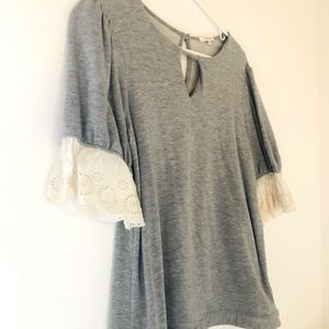 Ruffle sleeves- excellent condition- worn twice